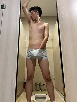 FFSSYYYHHNL789 online show from June 27, 12:22 pm