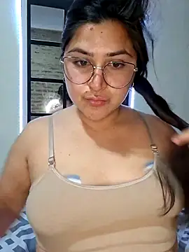 morena95  online show from June 13, 8:50 pm