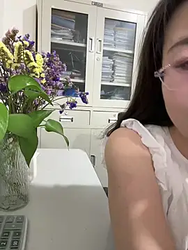 qingqing202666 online show from June 14, 2:24 am