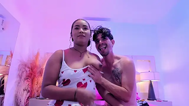 Luna and Axell online show from June 19, 11:35 am
