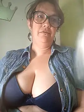  Saraqueen-- online show from July 24, 2:09 am