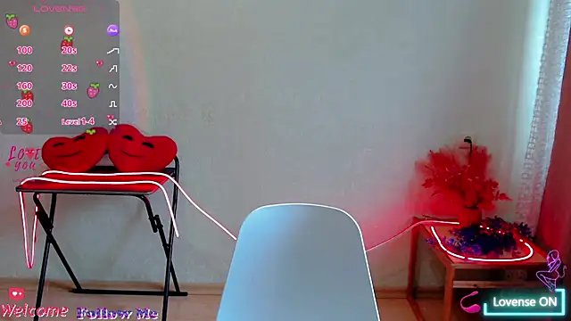 ElaraJons online show from July 3, 7:03 am