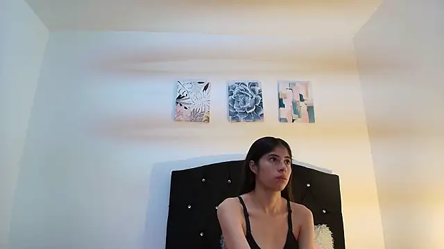 Dahlia  Vixen online show from June 30, 11:31 am