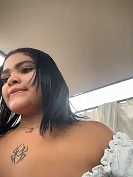 HoneyBunXXX online show from June 26, 1:23 pm