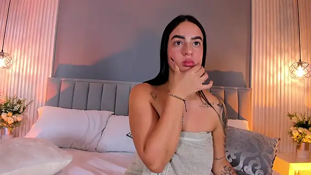 LissaBrown  online show from July 25, 2:18 am