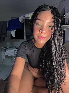 lilly safadinha online show from August 3, 3:10 am