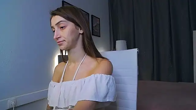 SofiaHill online show from August 8, 12:24 pm