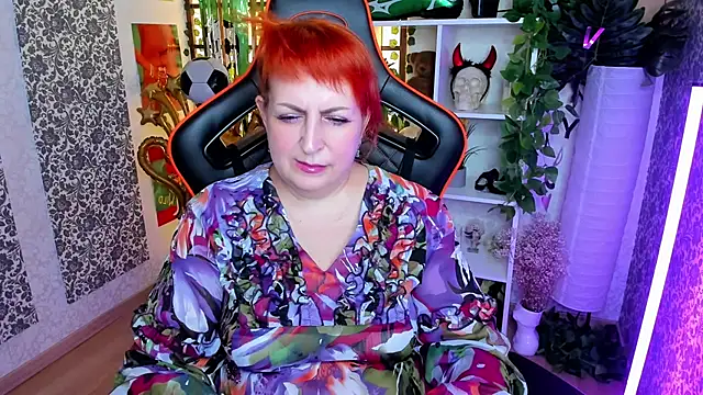 Joana Woods online show from July 2, 8:42 am