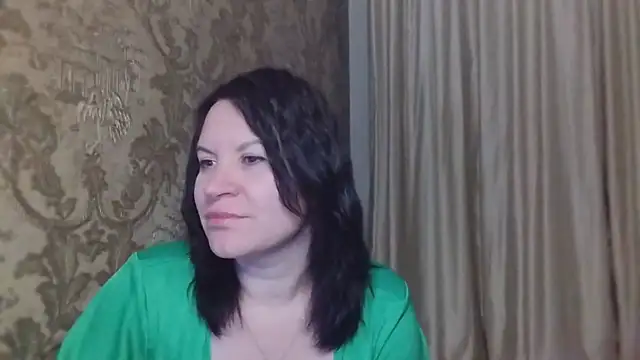 Lauralison online show from July 30, 8:53 pm