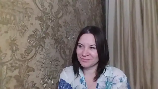 Lauralison online show from July 7, 8:44 pm