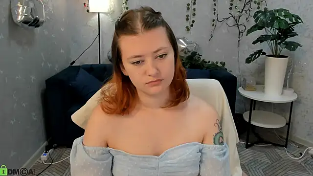 Velvet-Flame online show from July 28, 3:04 am