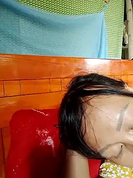 Moon squirtt online show from August 2, 4:04 am