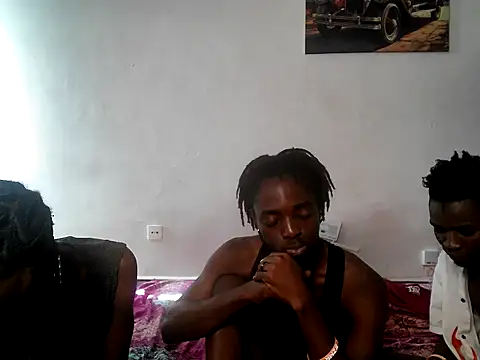threemanias online show from August 5, 12:55 pm
