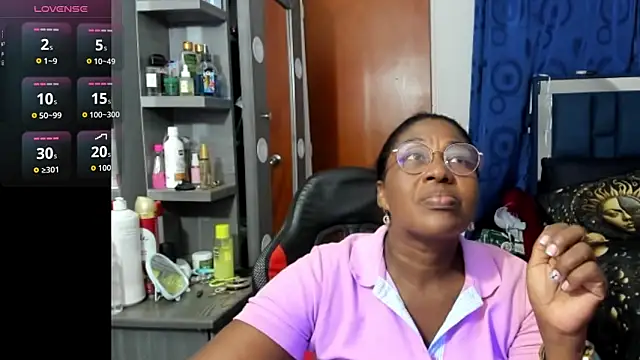 LupeAdams online show from February 18, 12:21 am