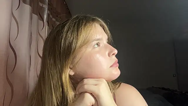 FayePapakostas online show from July 29, 4:45 am