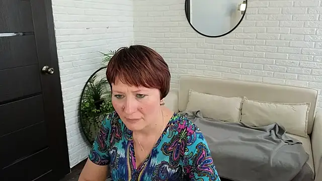 SiennaGrey online show from August 4, 11:27 am