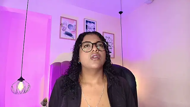 Afroditaa 19 online show from August 3, 7:52 pm