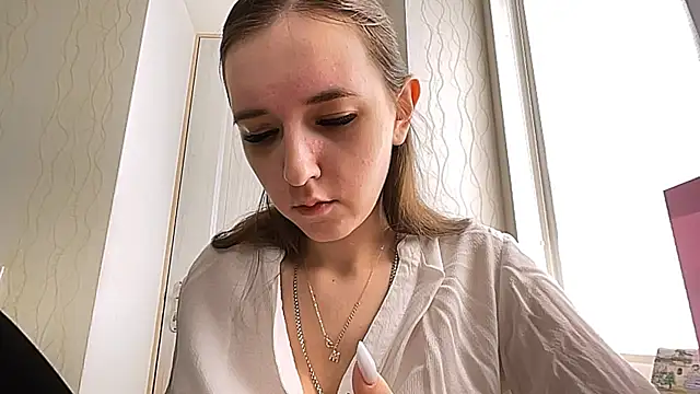 mia labs1 online show from August 3, 9:04 am