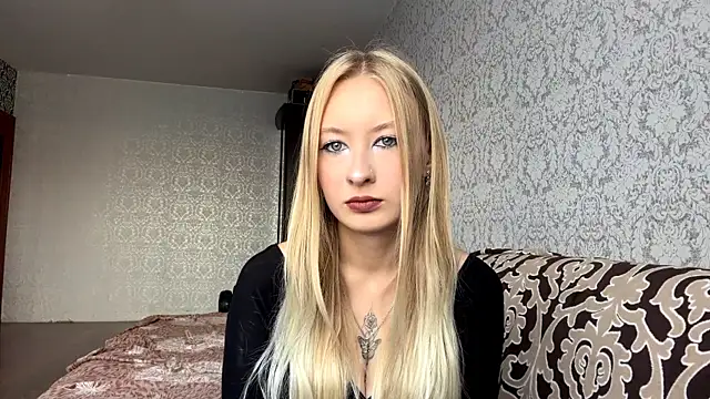 LynneVanbebber online show from August 4, 8:20 am