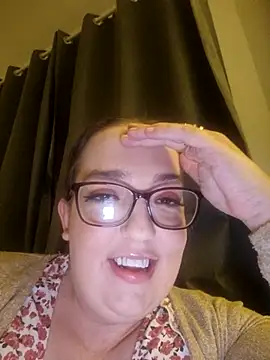 Elegant-Faye36 online show from August 5, 9:54 pm