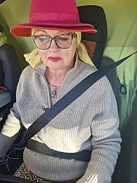 MucMilf59 online show from March 29, 9:08 am