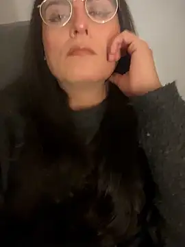 Chic desire online show from March 8, 4:33 pm