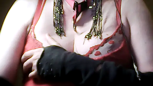 sissy sarah69 online show from April 19, 7:30 am