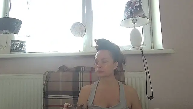 LindaStarS online show from March 15, 6:37 am