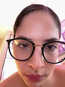 Zoe Bae online show from March 10, 3:43 am