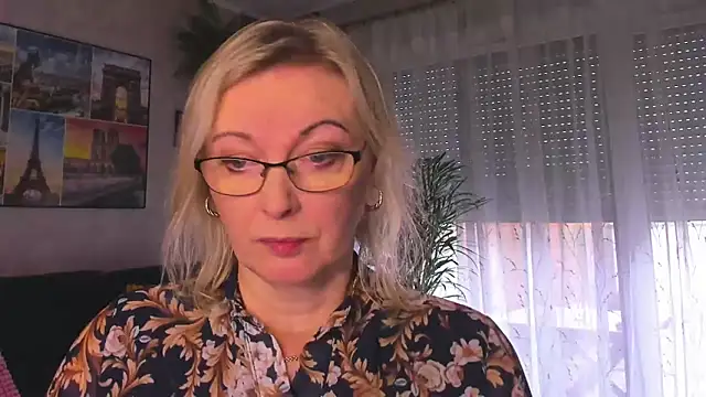 vanessa chat online show from February 12, 2:41 pm