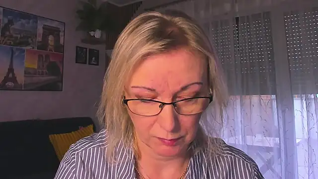 vanessa chat online show from February 18, 3:44 pm