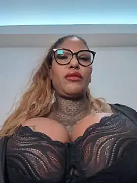 DarkDea online show from April 11, 7:50 pm