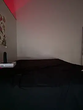 Amanita Bloom online show from December 18, 7:57 am