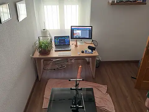 pinkgirls18 online show from February 23, 9:31 am