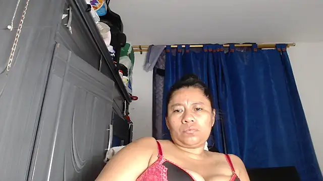 adrixxx38 online show from March 21, 8:19 am