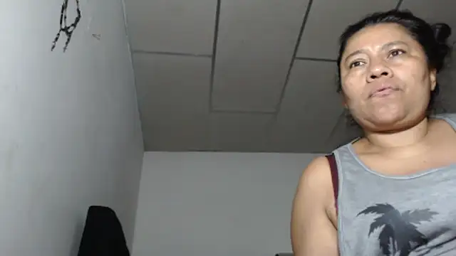 adrixxx38 online show from March 11, 5:00 am