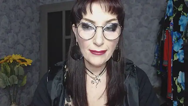 Aziza1 online show from April 18, 7:58 pm