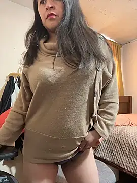 latinfemale online show from March 22, 9:10 pm