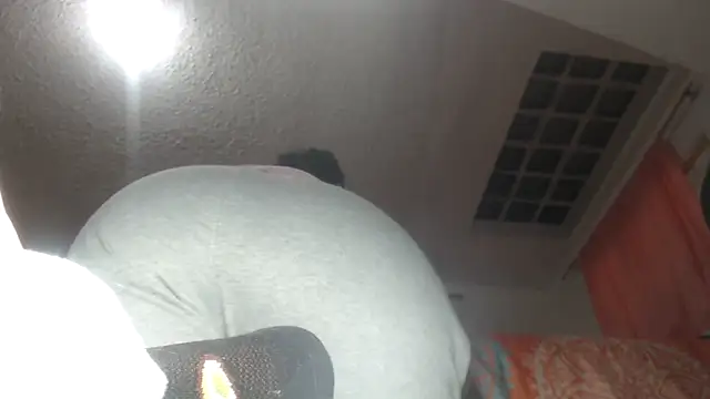 prettyangelsquirt online show from March 27, 9:37 pm