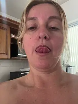 moniquerainx online show from March 25, 3:37 pm