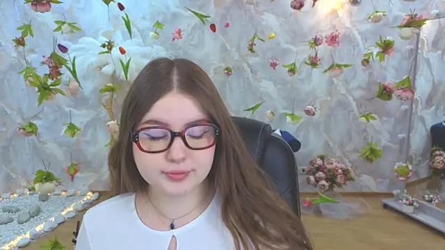 NicoleFoxery online show from April 12, 7:27 pm