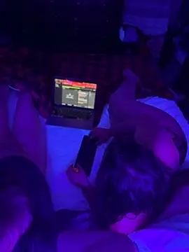 Dickandbigtitties2020 online show from April 12, 8:28 am