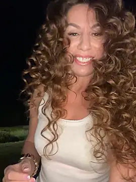 Marilyn La Rose online show from July 4, 8:05 pm