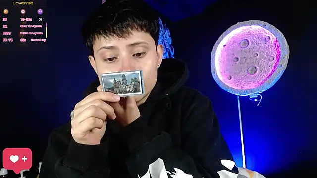 girl intense444 online show from March 16, 12:53 pm