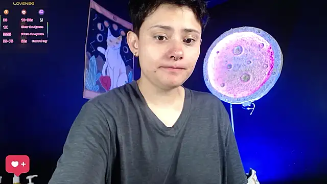 girl intense444 online show from March 15, 1:02 pm