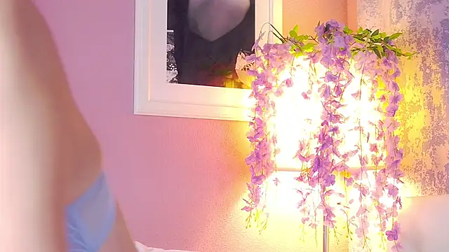 Asian legs online show from March 15, 11:01 am