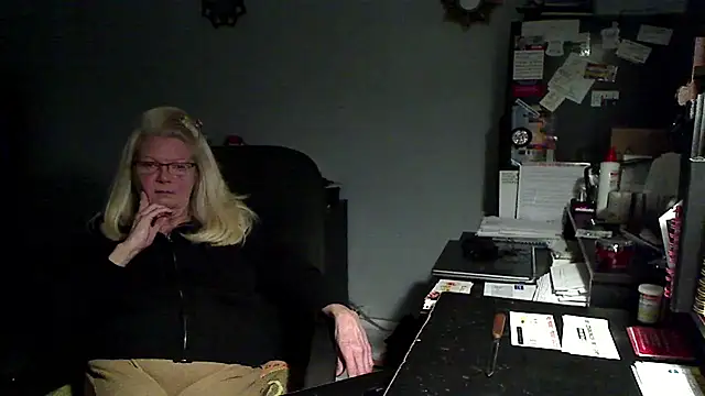 XTRAHORNYONE online show from March 27, 12:01 am