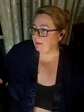 Iceprincess2bad4u online show from March 12, 6:32 pm