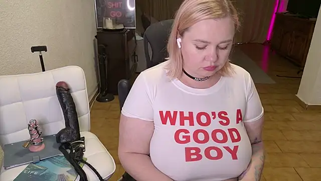 MargotGrey online show from April 12, 1:25 pm