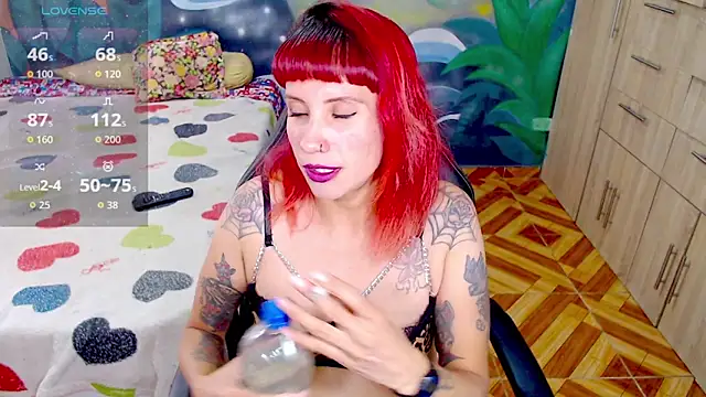 Eimy lorens online show from April 1, 8:28 pm